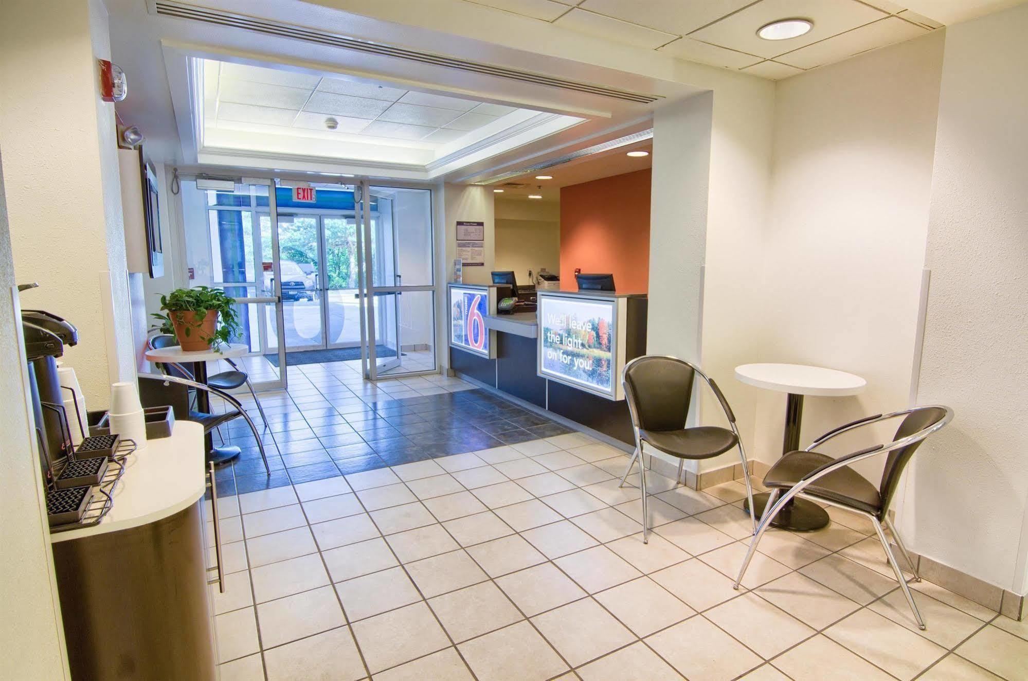 Motel 6-Portsmouth, Nh Ngoại thất bức ảnh